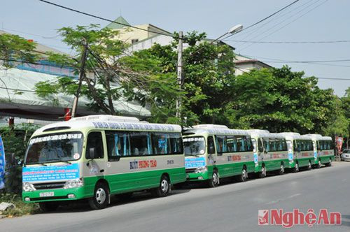 đoàn xe buýt tuyến số 26 của Công ty Tân Phương Thảo