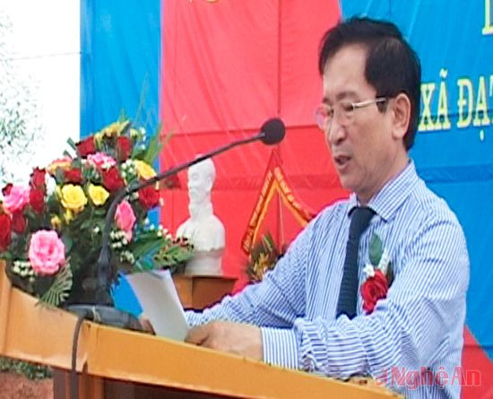Đồng chí Đinh Viết Hồng phát biểu tại buổi lễ