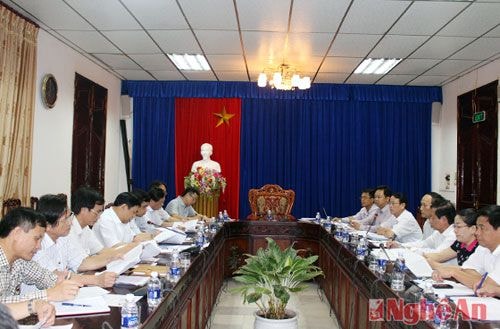 Quang cảnh buổi làm việc