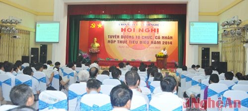 Toàn cảnh hội nghị