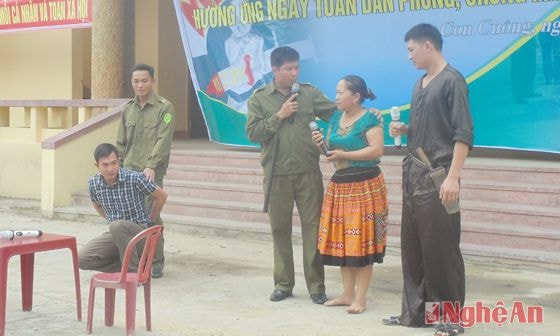 Hoạt cảnh tuyên truyền phòng chống ma túy tại Lễ ra quân.