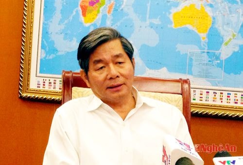 bộ trưởng Vinh.