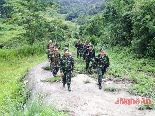 2 bên tiến hành tuần tra song phương biên giới Việt Nam – Lào