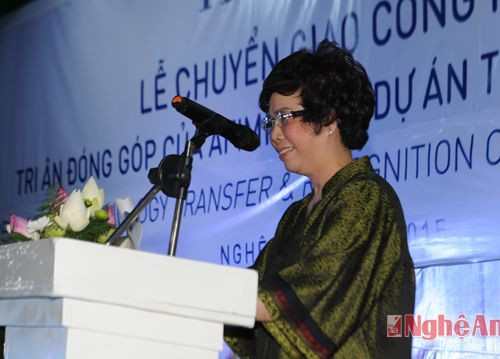 Bà Thái Hương - Chủ tịch Tập đoàn TH phát biểu tại buổi lễ
