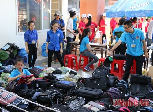 Nơi lưu giữ đồ cho thí sinh được quản lý chặt chẽ, khoa học không còn tình trạng lộn xộn như trước đây