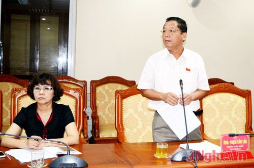 Đồng chí Phạm Văn Tấn thông báo kết quả chương trình kỳ họp thứ 9, Quốc hội khóa XIII