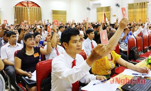 Đại hội thống nhất bầu Đoàn Chủ tịch điều hành Đại hội