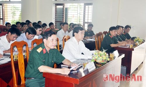 Các đại biểu tham dự lễ khai giảng lớp học