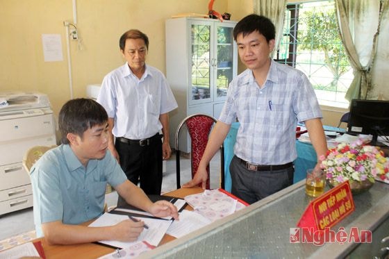 Đoàn công tác của tỉnh kiểm tra hoạt động công vụ   tại cơ sở (ảnh có tính minh họa).Ảnh: Phạm bằng