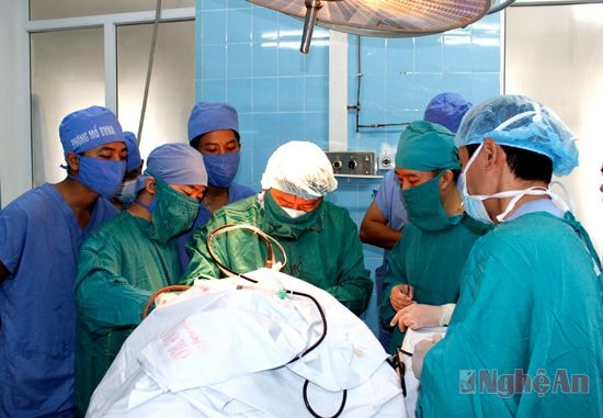 Phẫu thuật u não tại Bệnh viện HNĐK Nghệ An.