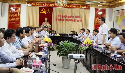 toàn cảnh buổi làm việc
