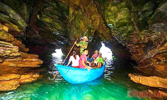 Hang Núi Rồng - Quỳnh Nghĩa (Quỳnh Lưu); 