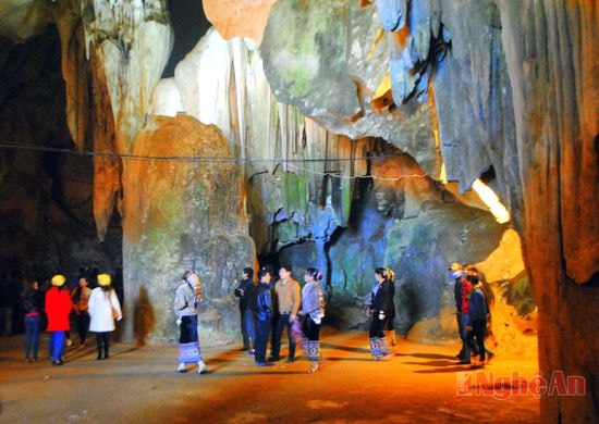 Thăm Bua - Châu Tiến (Quỳ Châu);