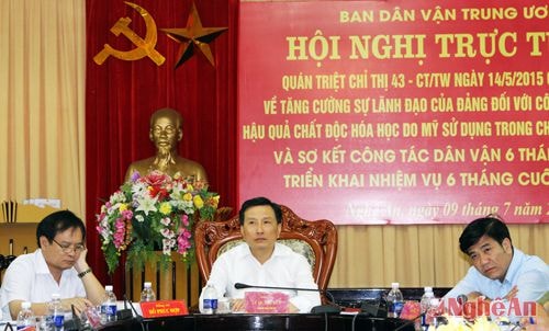 Ông  Lê Quang Huy, Phó bí thư Tỉnh uỷ chủ trì hội nghị tại điểm cầu Nghệ An