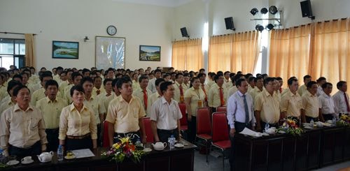 Nghi thức chào cờ tại buổi lễ