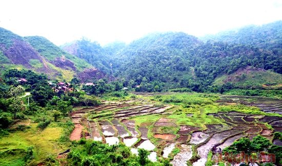 Quang cảnh Piêng Lâng.