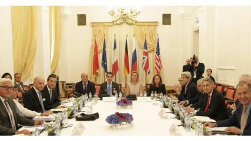 Các đại diện đàm phán của Iran và nhóm P5+1 trong một cuộc họp tại Thủ đô Vienna (Áo) ngày 7/7. 