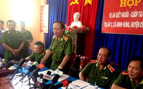  Thành viên Ban Chỉ đạo chuyên án tại buổi họp báo về vụ thảm án