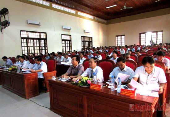 Đại biểu dự khai mạc