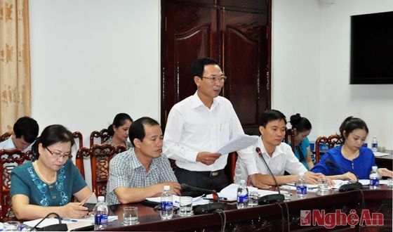 Đồng chí Nguyễn Xuân Hải - Phó Giám đốc Sở Tài chính làm rõ một số vấn đề