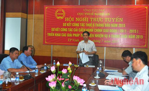 Ông Nguyễn Đình Hòa - Cục trưởng Cục thuế chủ trì hội nghị