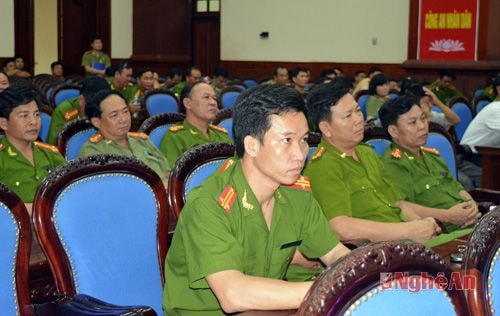 Các đại biểu dự buổi gặp mặt.