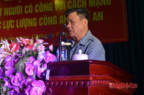 Đồng chí Trần Phồn - Nguyên Giám đốc Công an tỉnh phát biểu tại buổi lễ.