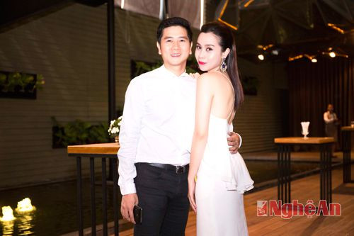 Vợ chồng Lưu Hương Giang và Hồ Hoài Anh