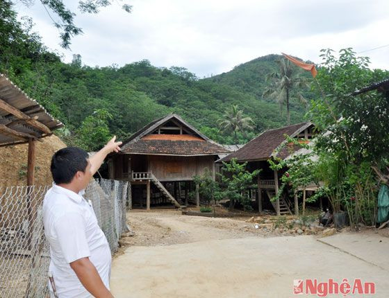 Phía trước bản Đửa là đỉnh Pù Lôm, các đối tượng buôn bán ma túy thường tụ tập về đây để trao đổi 