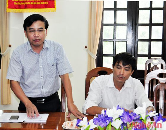 Đồng chí Nguyễn Như Khôi - Giám đốc Đài PTTH Nghệ An phát biểu tại cuộc làm việc