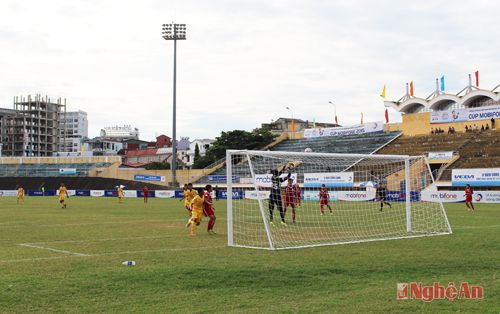 U13 Sông Lam có nhiều pha bỏ lỡ đáng tiếc