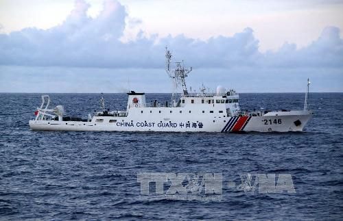 Tàu tuần dương Trung Quốc ở gần vùng đảo tranh chấp trên biển Hoa Đông. Ảnh: AFP/ TTXVN