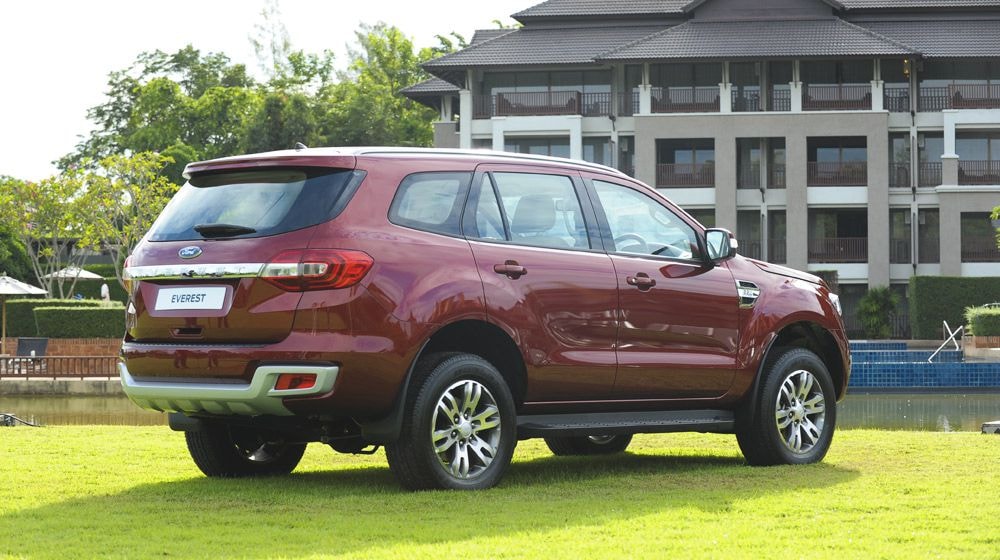  Ford Everest thế hệ mới với hàng loạt trang bị công nghệ tiên tiến