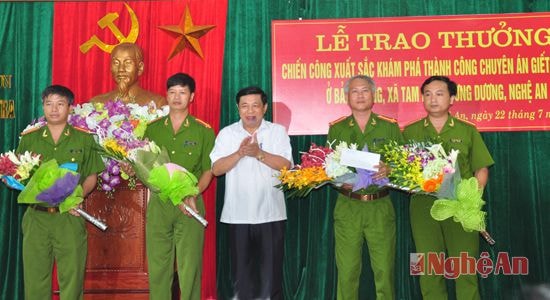Trao thưởng cho chiến công đặc biệt xuất sắc của Chuyên án G175