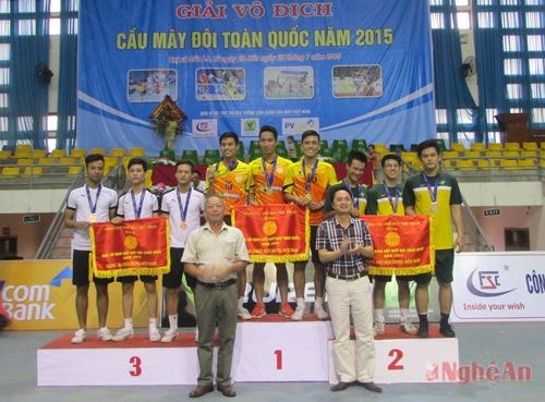 Trao giải nội dung đôi nam