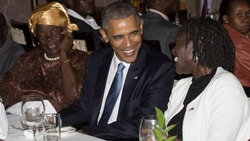 Ông Obama ăn tối cùng người thân ở Nairobi Nguồn: AFP