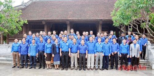 Ghi lại những khoảng khắc khi về thăm quê Bác