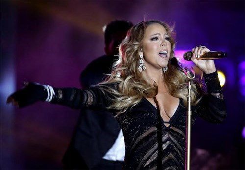 Mariah Carey biểu diễn tại World Music Awards 2014 - Ảnh: Reuters