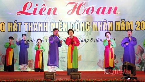 Tiết mục của đoàn thanh niên 