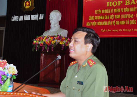 Đại tá Hồ Văn Tứ - Phó Giám đốc Công an tỉnh cảm ơn sự đồng hành của các cơ quan báo chí trong thời gian qua