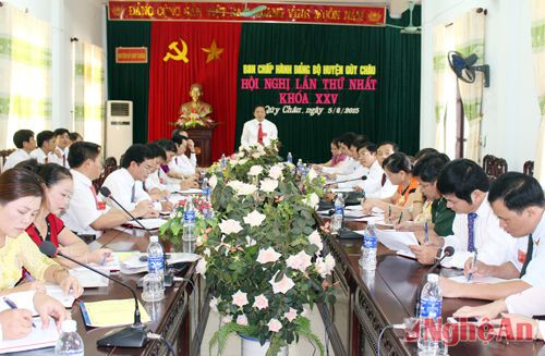 Toàn cảnh phiên họp thứ nhất BCH Đảng bộ huyện Quỳ Châu nhiệm kỳ 2015 -2020