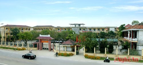 Toàn cảnh Trường THPT Quỳnh Lưu 1.