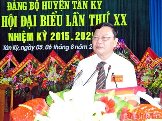 Đồng chí Bùi Thanh Bảo - Bí thư Huyện ủy Tân Kỳ khóa XX, nhiệm kỳ 2015 - 2020 bế mạc đại hội