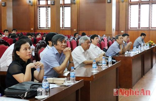 Trường hè thu hút sự tham gia của đông đảo giáo sư đầu ngành về  toán học