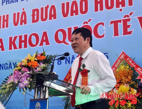 Thứ trưởng Bộ Y tế Nguyễn Việt Tiến yêu cầu Bệnh viện Đa khoa Quốc tế Vinh thực hiện tốt nhiệm vụ chăm sóc sức khỏe nhân dân tỉnh Nghệ An và vùng lân cận.