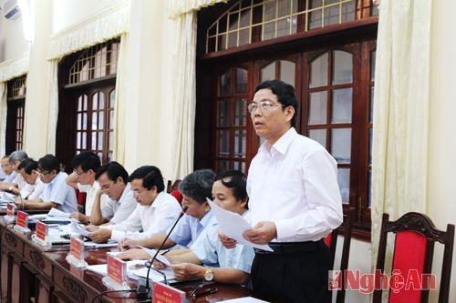 Đồng chí Nguyễn Bằng Toàn - giám đốc Sở Lao động thương binh và xã hội cho rằng cần ddieuf chỉnh một số nội dung trong văn hóa xã hội