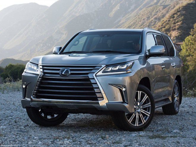 Lexus LX 570 2016 mang diện mạo hầm hố