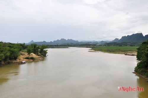 Ngã ba Cây Chanh - điểm hợp lưu của sông Lam (sông Cái) và sông Con.