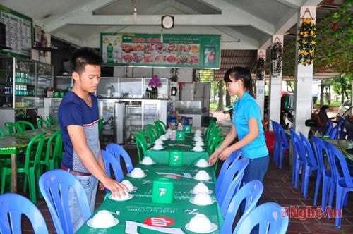 Nhà hàng Lương Hùng được xét công nhận nhà hàng  văn minh năm 2015.