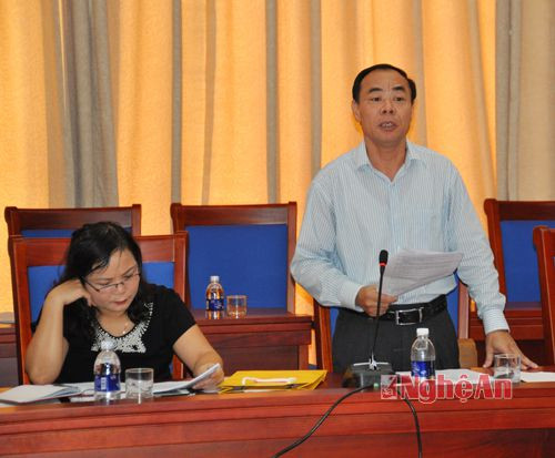  Ông Nguyễn Mạnh Cường - Phó giám đốc Sở VHTT và DL báo cáo công tác chuẩn bị Hội thảo đến thời điểm hiện nay.